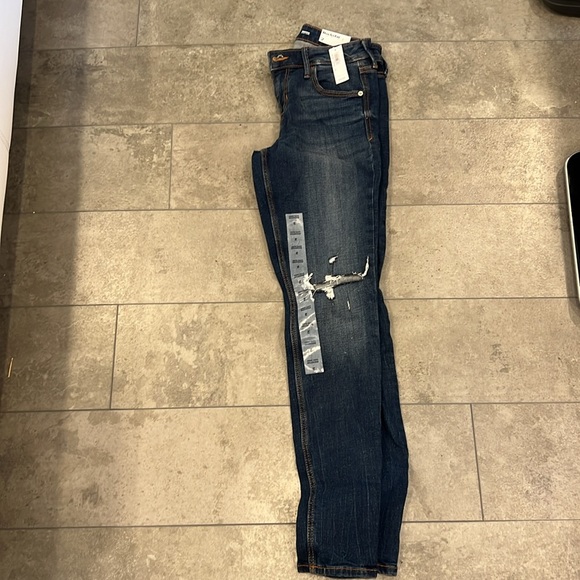 Old Navy rockstar super skinny jeans - Picture 2 of 4